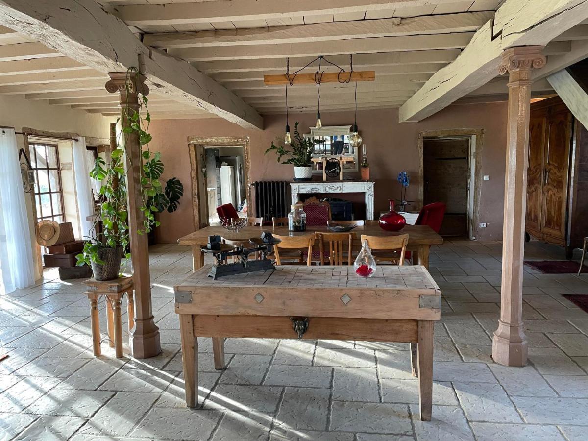Domaine Des Granges Neuves Hotel Confrancon Bagian luar foto