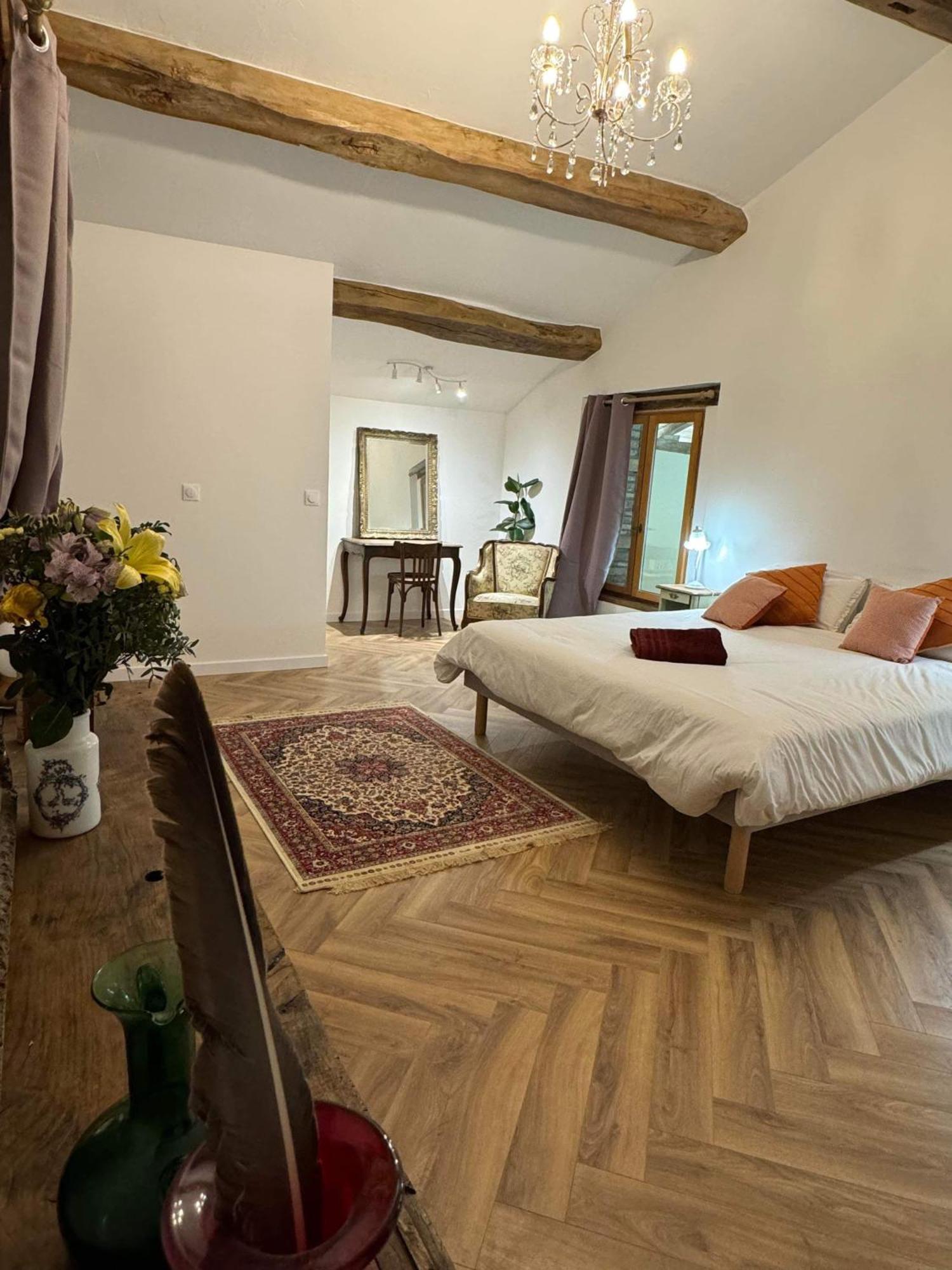 Domaine Des Granges Neuves Hotel Confrancon Bagian luar foto